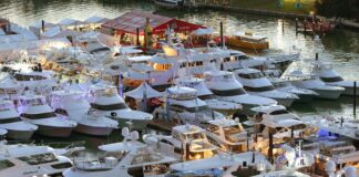 EL BOOM DE VENTA DE BARCOS GENERA DESAFÍOS EN EL SUROESTE DE FLORIDA Miami Boat Show 2020
