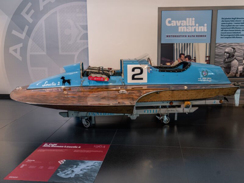Lanchas Alfa Romeo en el MUseo de Arese, Italia.