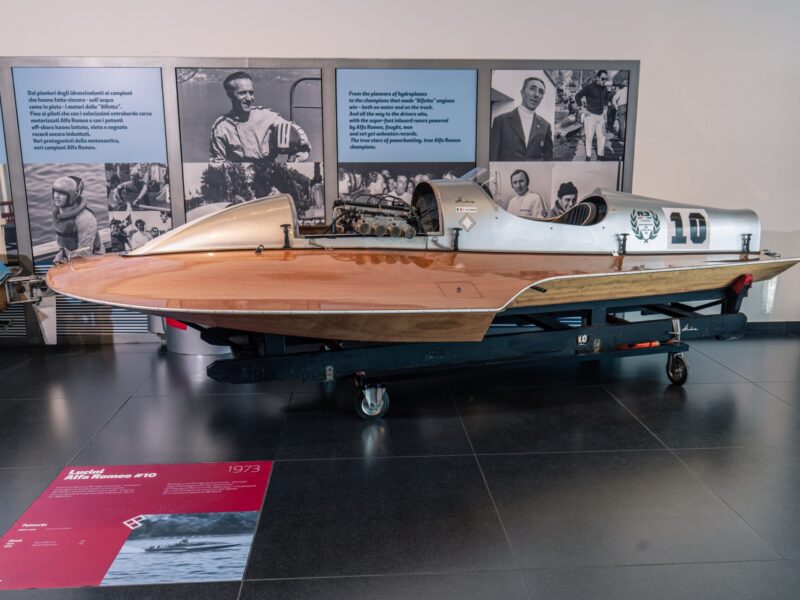Lanchas Alfa Romeo en el MUseo de Arese, Italia.