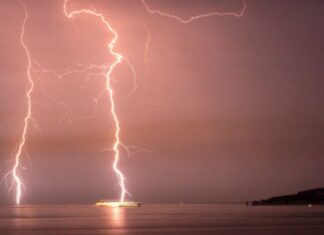 RAYOS NAVEGANDO, COMO PROTEGERNOS Y COMO PROTEGER NUESTRO BARCO