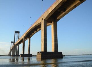 VIDEO – DETERIORO Y ABANDONO: MUESTRAN LAS ESTRUCTURAS DEL PUENTE CHACO – CORRIENTES VISTO DESDE EL PARANÁ