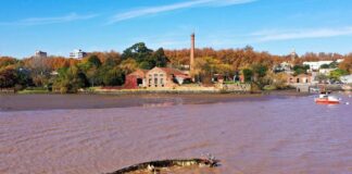 VIDEOS – IMPRESIONANTE BAJANTE DEL RÍO DE LA PLATA EN LA JORNADA DE AYER