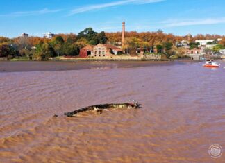 VIDEOS – IMPRESIONANTE BAJANTE DEL RÍO DE LA PLATA EN LA JORNADA DE AYER