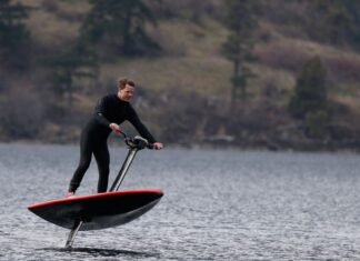 EN EUROPA – ASÍ ES EL NUEVO VEHÍCULO ELÉCTRICO Y ACUÁTICO PARA DIVERTIRSE ESTE VERANO