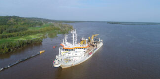 ROSARIO: SE REALIZAN TAREAS DE SOBREDRAGADO PARA COMPENSAR LA BAJANTE DEL RÍO PARANÁ