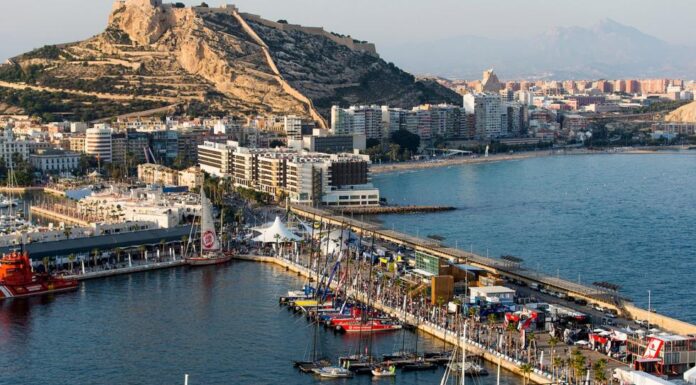 ALICANTE SE PREPARA PARA RECIBIR LA LLEGADA DE LOS BARCOS DE “THE OCEAN RACE EUROPE”