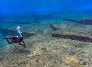 “MONUMENTO YONAGUNI”: UNA MISTERIOSA CIUDAD SUBMARINA A 25 METROS DE PROFUNDIDAD EN JAPÓN