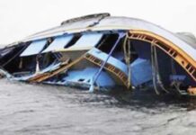 DECENAS DE DESAPARECIDOS TRAS NAUFRAGIO DE BARCO EN NIGERIA