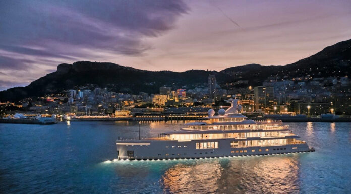 EL BENETTI LUMINOSITY LLEGA A MÓNACO PARA EL GP DE F1, LA EXCELENCIA EN LA PISTA SE UNE A LA EXCELENCIA EN EL MAR.