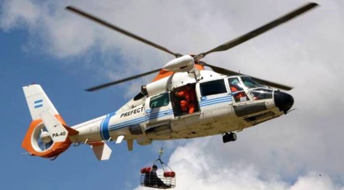 VIDEO- DRAMÁTICO RESCATE EN EL MAR: PREFECTURA AEROEVACUÓ A UN TRIPULANTE DE UN BARCO PESQUERO