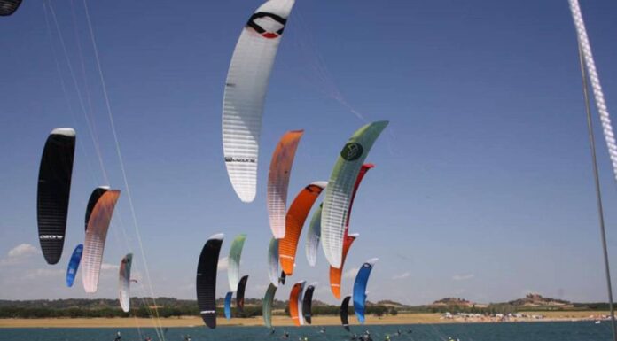 VIDEO- 1° JORNADA DE LA COPA DE ESPAÑA DE KITESURF EN AGUAS INTERIORES