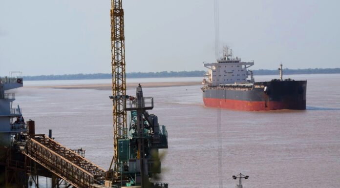 EL RÍO PARANÁ VUELVE A ESTAR EN BAJANTE EN LOS PUERTOS ENTRERRIANOS