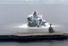 VIDEO – LA MARINA DE EEUU PRUEBA LA RESISTENCIA DE UNO DE SUS PORTAAVIONES CON LA DETONACIÓN DE BOMBAS