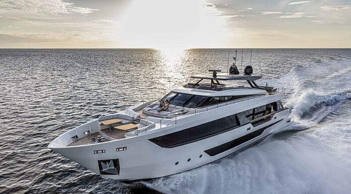 FERRETTI 1000: FERRETTI YACHTS REVELA DETALLES DEL SUPERYATE INSIGNIA DE 31 METROS