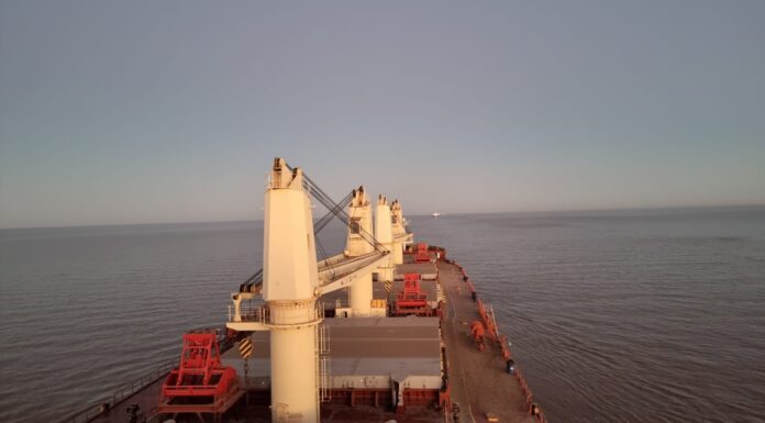 LOS VIDEOS DEL CAPITÁN – NAVEGACIÓN POR EL CANAL DEL RÍO DE LA PLATA CON MUCHO TRÁNSITO