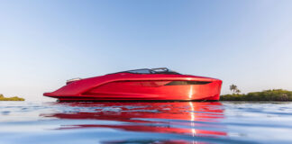 PININFARINA Y PRINCESS YACHTS LANZAN EL YATE DEPORTIVO “PRINCESS R35”