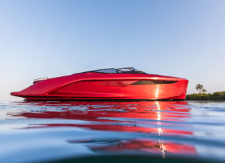 PININFARINA Y PRINCESS YACHTS LANZAN EL YATE DEPORTIVO “PRINCESS R35”