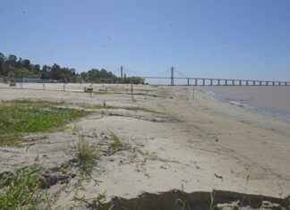 ROSARIO: EL RÍO PARANÁ BAJÓ CASI 20 CENTÍMETROS EN UN DÍA