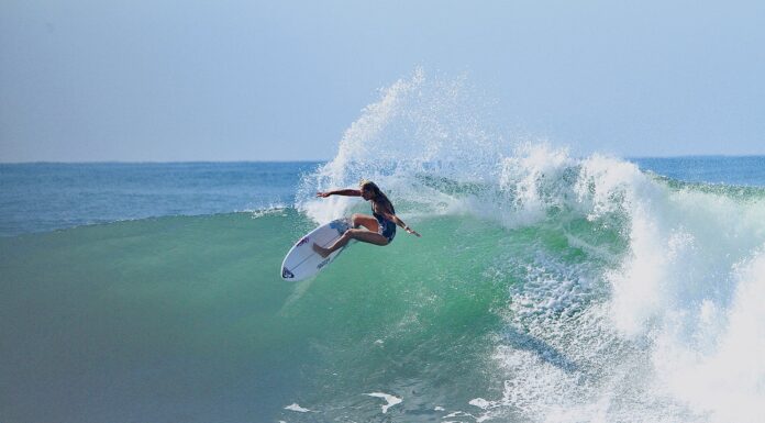 SURF – TODAS LAS FICHAS PUESTAS EN LUCÍA INDURAIN