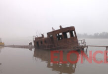 ENTRE RÍOS: DEBIDO A LA BAJANTE DEL RÍO PARANÁ, QUEDÓ A LA VISTA UN VIEJO REMOLCADOR HUNDIDO