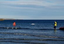 CHUBUT: PREFECTURA ASISTIÓ A TRES NAVEGANTES QUE QUEDARON VARADOS TRAS SUFRIR UN PERCANCE CON SU VELERO