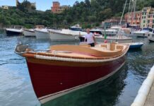 EL PRIMER CORVETTA 24 DE 2021 LANZADO DESDE EL ASTILLERO MUSSINI EN PORTOFINO