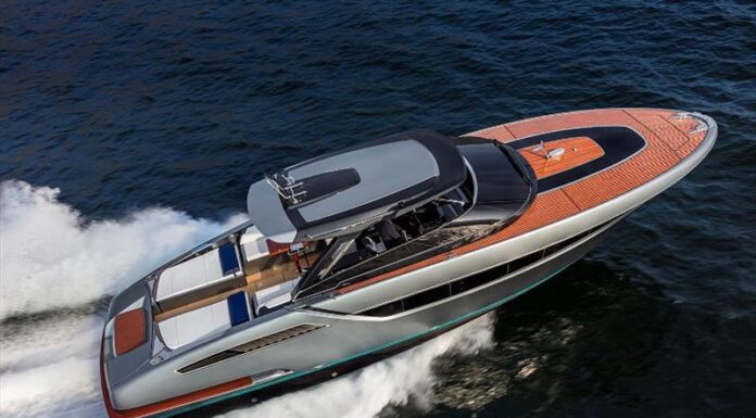 VIDEO – NUEVA DOLCERIVA CON TECHO RÍGIDO: UNA MARAVILLA DE DISEÑO, COMODIDAD Y PERFORMANCES