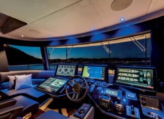 ABSOLUTE SE CONVIERTE EN EL PRIMER ASTILLERO CON EL NUEVO SISTEMA DE ATRAQUE ASISTIDO VOLVO PENTA EN TODA SU GAMA DE YATES