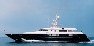 SE ALQUILA EL PRIMER YATE DE LUJO DE GIORGIO ARMANI POR 225.000 EUROS SEMANALES