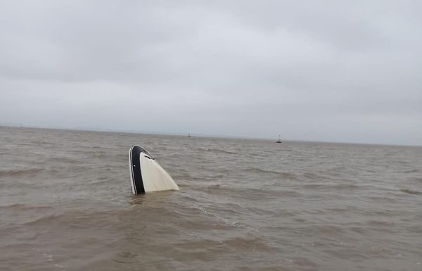 SE HUNDIÓ UNA LANCHA EN EL RÍO DE LA PLATA, SERÍA UNA GG540