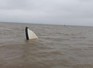 SE HUNDIÓ UNA LANCHA EN EL RÍO DE LA PLATA, SERÍA UNA GG540