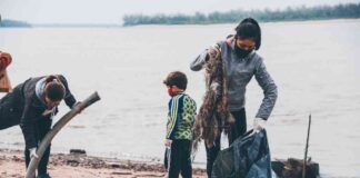 SANTA FE: VECINOS DE SAN LORENZO LIMPIARON LA COSTANERA DEL PARANÁ