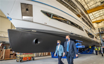 LA PRINCESA ANA DEL REINO UNIDO VISITÓ PRINCESS YACHTS