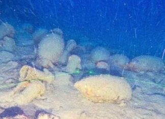 HALLAN UN BARCO ROMANO DEL SIGLO II A.C. CON ÁNFORAS DE VINO A 92 METROS DE PROFUNDIDAD EN SICILIA