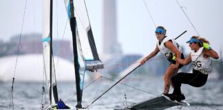 JUEGOS OLÍMPICOS – TRAVASCIO Y BRANZ GANARON EN 49er FX E INGRESARON A LA ZONA DE “MEDAL RACE”