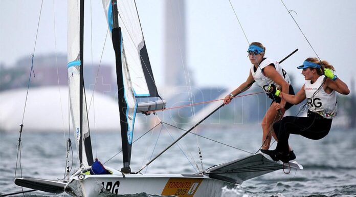 JUEGOS OLÍMPICOS – TRAVASCIO Y BRANZ GANARON EN 49er FX E INGRESARON A LA ZONA DE “MEDAL RACE”