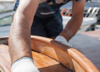 CÓMO BARNIZAR EL BARCO