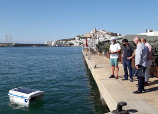 ESPAÑA: LOS PUERTOS DEPORTIVOS DE IBIZA Y MALLORCA EMPLEAN UN ROBOT ECOLÓGICO DE LIMPIEZA DE AGUA