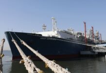 REMOLCARON AL BUQUE QUE ESTABA VARADO EN EL RÍO DE LA PLATA Y SE DESBLOQUEÓ EL PASO DE BARCOS