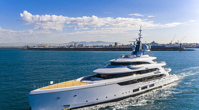 BENETTI ENTREGA M / Y “TRIUMPH”: UN YATE COMPLETO A MEDIDA DE 65 METROS