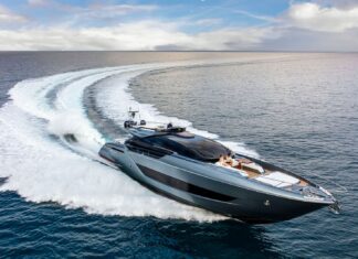 EL RIVA 88 ‘FOLGORE NOMBRADO “MEJOR SERIE NUEVA” EN LOS PREMIOS INTERNACIONALES DE DISEÑO E INNOVACIÓN DE BARCOS