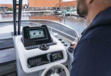 YAMAHA LANZA UN SISTEMA DE CONTROL QUE FACILITA LA NAVEGACIÓN