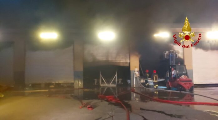 INCENDIO EN EL CLUB NÁUTICO ITALIANO DE GÉNOVA