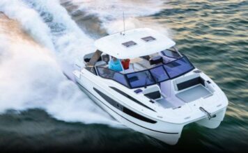 EL AQUILA 32 SPORT ALCANZA NUEVOS ESTÁNDARES CON LAS MUJERES NAVEGANTES