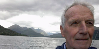 UN MARINERO DE 82 AÑOS NAVEGA SOLO POR EL REINO UNIDO