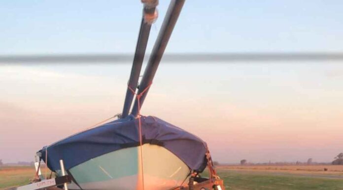 UN MÁSTIL DE VELERO SE PERDIÓ EN LA RUTA A PARANÁ Y SU PROPIETARIO PIDE AYUDA PARA RECUPERARLO