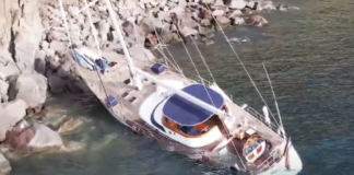 VIDEO- EL ICÓNICO YATE PERINI NAVI “MALIZIA” ENCALLÓ EN UNA ISLA DE ITALIA