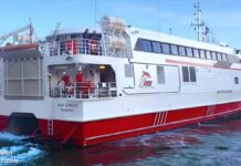 UN FERRY ENCALLÓ FRENTE A LA ISLA ESPAÑOLA DE IBIZA Y DEJÓ A VARIOS PASAJEROS HERIDOS