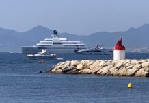 “SOLARIS”, EL MEGAYATE DE ABRAMOVICH FUE VISTO EN FRANCIA