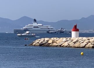 “SOLARIS”, EL MEGAYATE DE ABRAMOVICH FUE VISTO EN FRANCIA